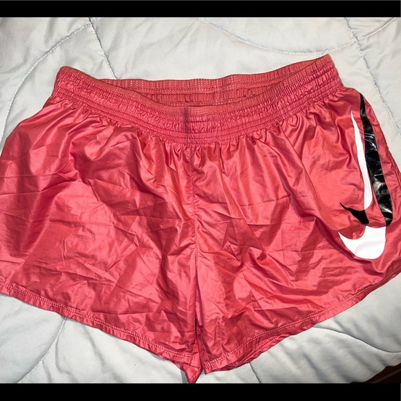 Nike DriFit Shorts - Picture 1 of 3